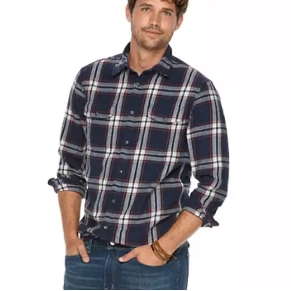 Sonoma Men’s Modern Fit Navy & White Plaid Long Sleeve Flannel Button Up Shirt